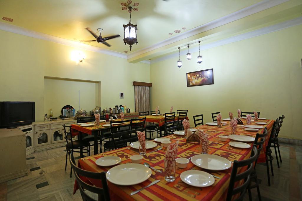 Oyo 871 Hotel Jaipur City Джайпур Екстериор снимка